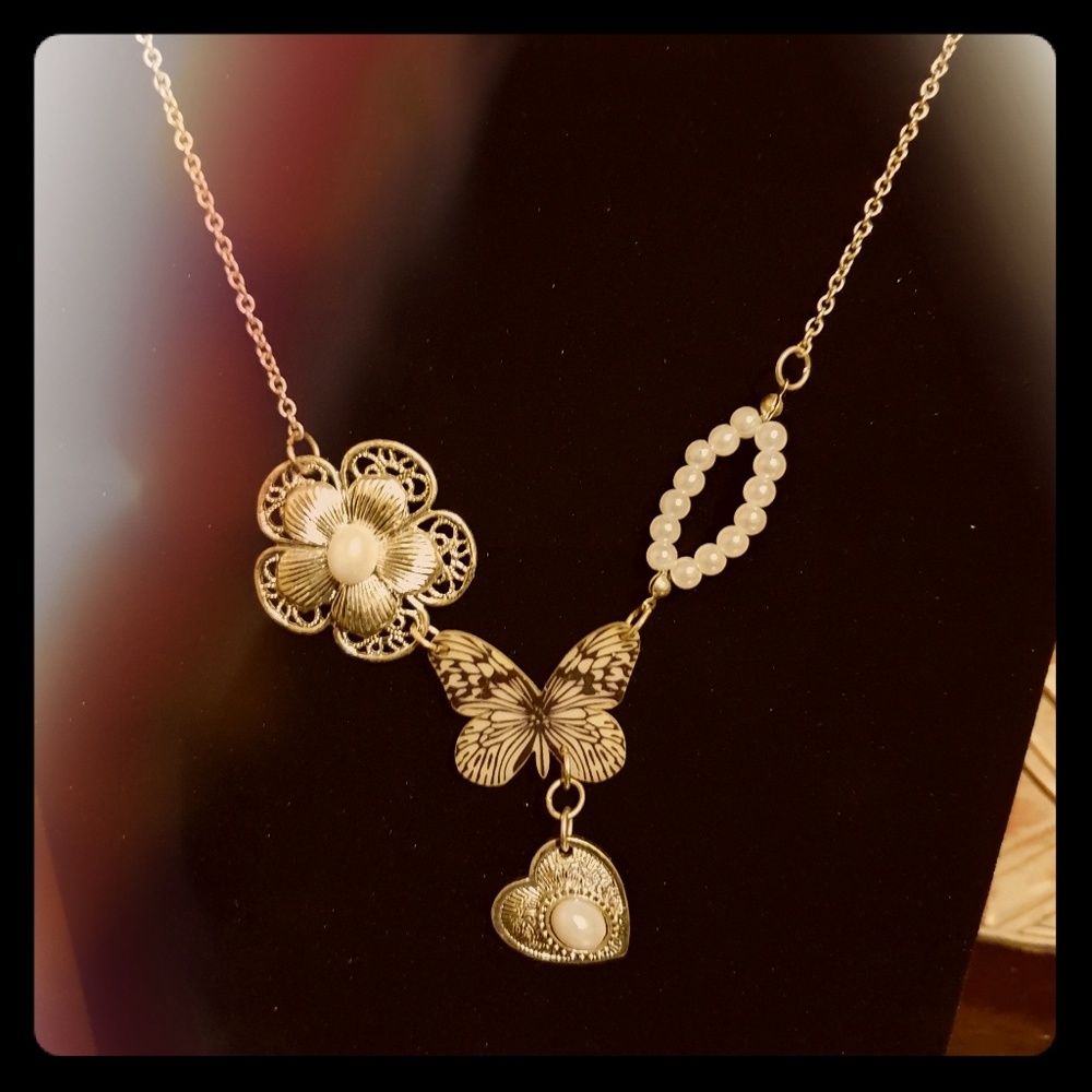 NWOT Multi charm necklace